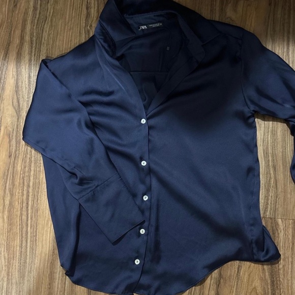 Satin long sleeve Zara top - Picture 1 of 5